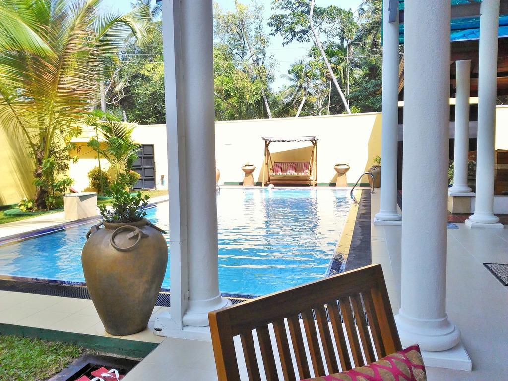 White Palace Hotel Gampaha Exterior photo